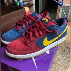 NIKE SB BARCELONA DUNK SIZE 9.5 BRAND NEW IN BOX